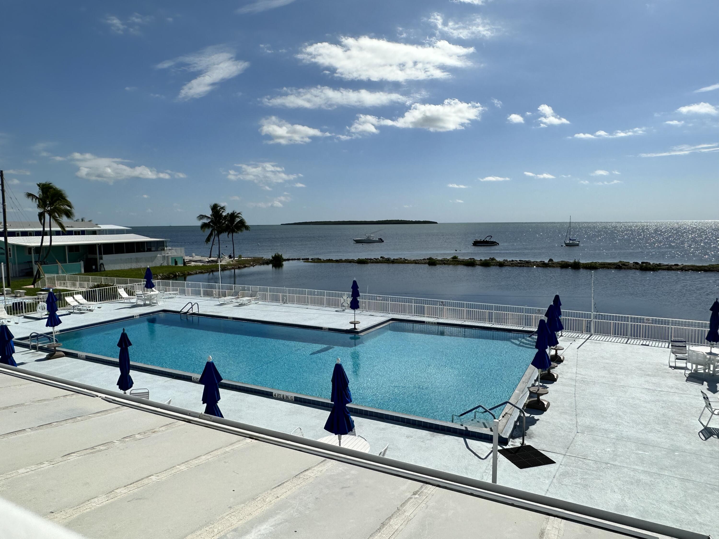 702 North Silver Circle Key Largo, FL 33037 - Photo 16 of 26 IMG_9152