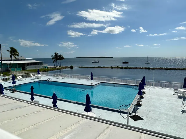 $486,500 | 702 North Silver Circle, Key Largo, FL 33037