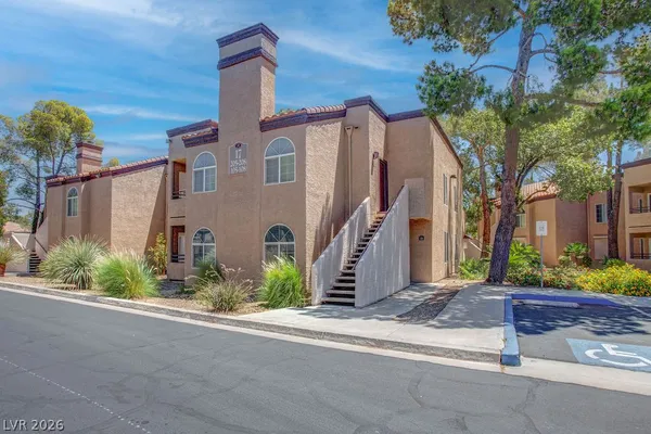 $1,495 | 9325 West Desert Inn Road, Unit 206, Las Vegas, NV 89117