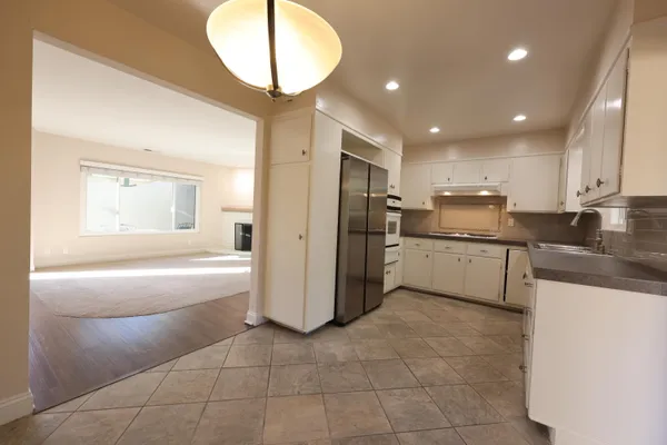 $5,400 | 334 Consuelo Drive, Unit B, Santa Barbara, CA 93110