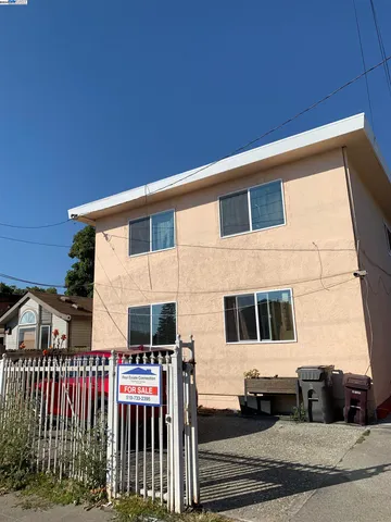 $820,000 | 9624 E Street, Oakland, CA 94603