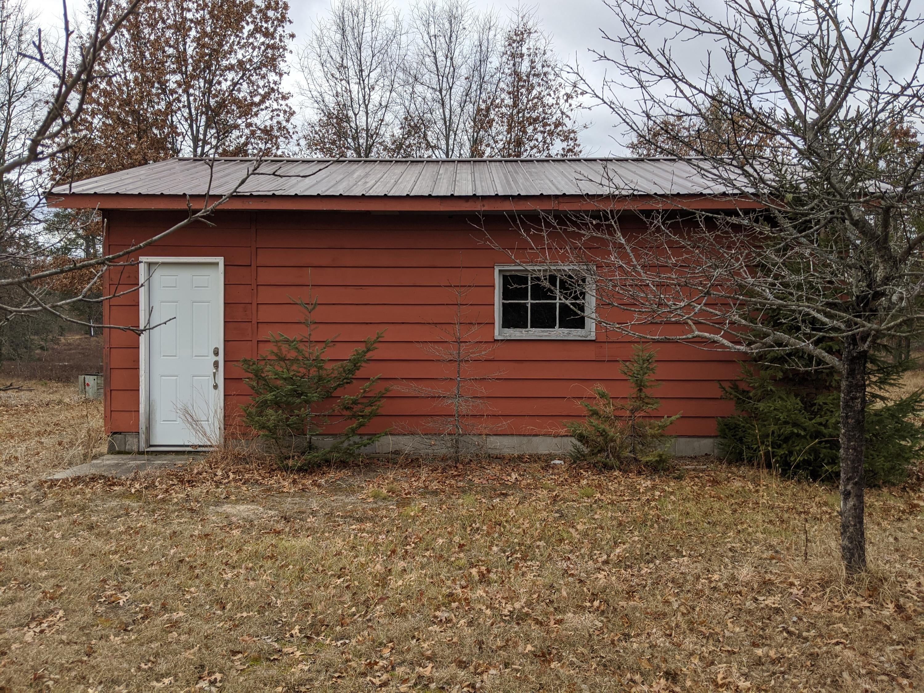 11695 Hoetzel Road Roscommon, MI 48653 - Photo 40 of 53 Gallery Image 40