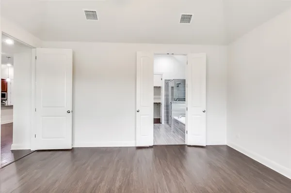 $2,400 | 113 Millbend Road, Georgetown, TX 78633