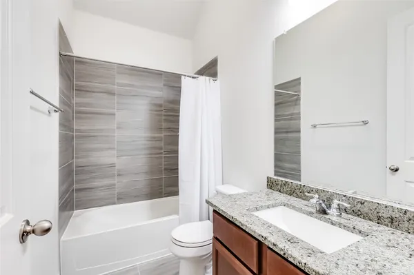 $2,400 | 113 Millbend Road, Georgetown, TX 78633