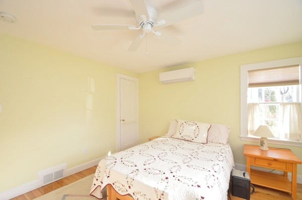 242 Beal Road Waltham, MA 02453 - Photo 8 of 17 Gallery Image 8