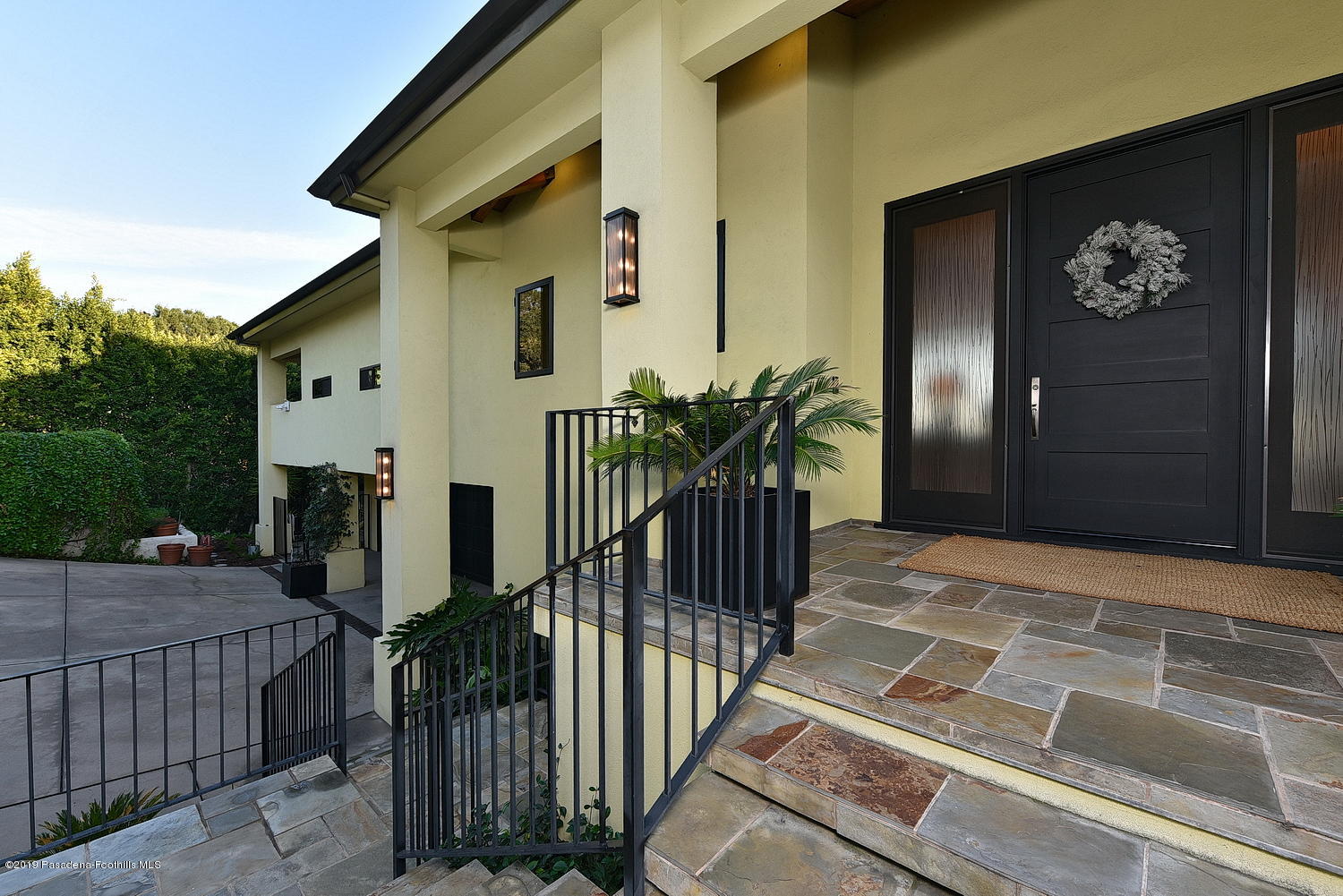1825 Braemar Road Pasadena, CA 91103 - Photo 4 of 82 a view of a house with backyard and sitting area