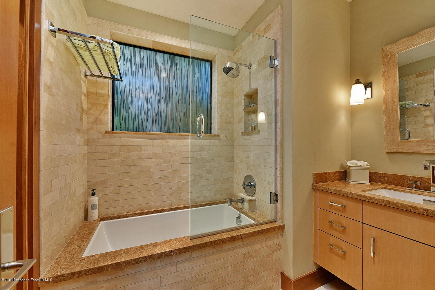 1825 Braemar Road Pasadena, CA 91103 - Photo 42 of 82 a bathroom with a tub a sink and a shower