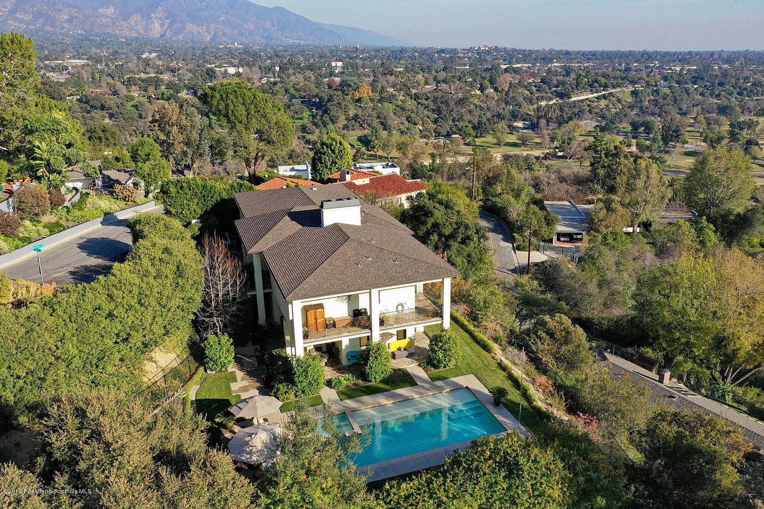 1825 Braemar Road Pasadena, CA 91103 - Photo 73 of 82 an aerial view of multiple house