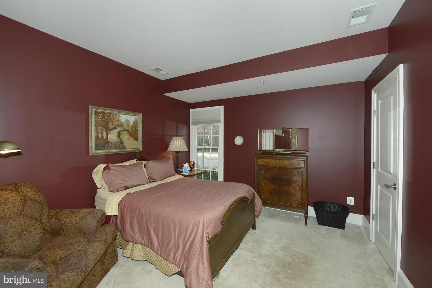 1722 Carpenter Road Alexandria, VA 22314 - Photo 4 of 30 Entry Level Bedroom