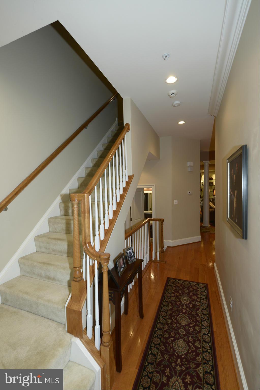 1722 Carpenter Road Alexandria, VA 22314 - Photo 8 of 30 Recessed Lighting