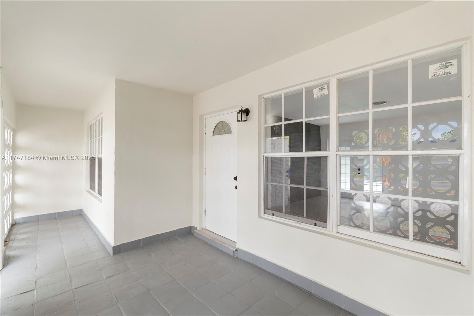 3825 East Shore Road Miramar, FL 33023 - Photo 4 of 33