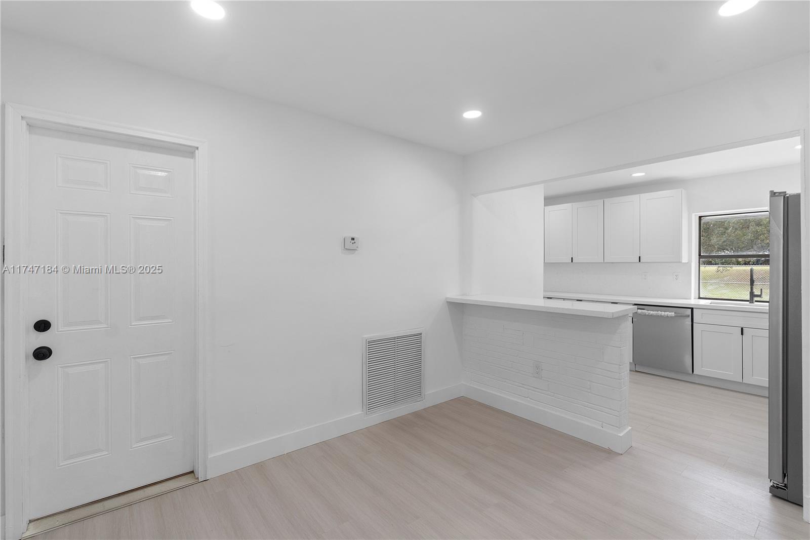 3825 East Shore Road Miramar, FL 33023 - Photo 9 of 33