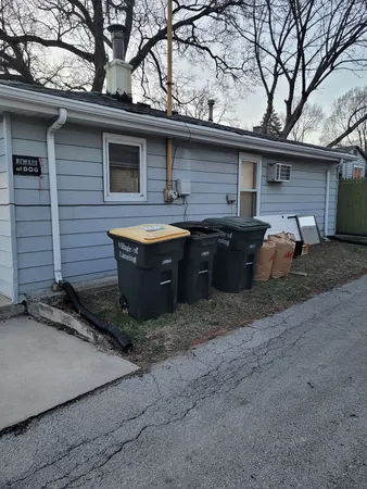 $159,900 | 18237 Oakwood Avenue, Lansing, IL 60438