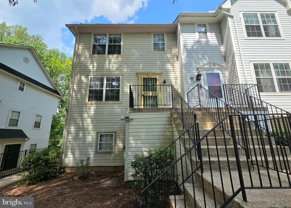 $2,300 | 7266 Mahogany Drive, Unit 2, Hyattsville, MD 20785