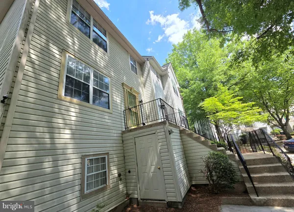 $2,300 | 7266 Mahogany Drive, Unit 2, Hyattsville, MD 20785