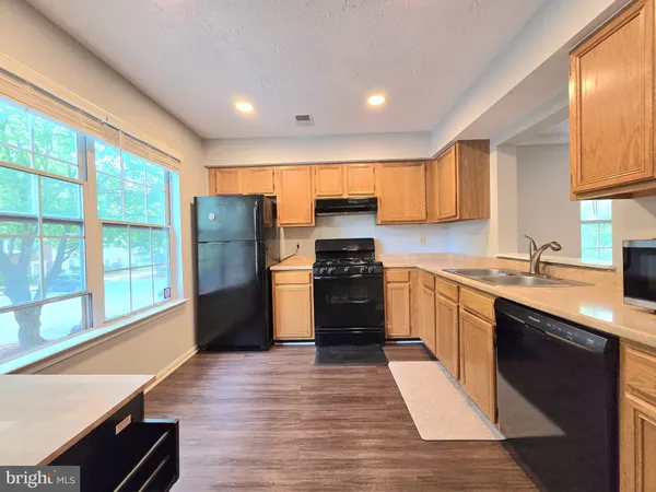 $2,300 | 7266 Mahogany Drive, Unit 2, Hyattsville, MD 20785