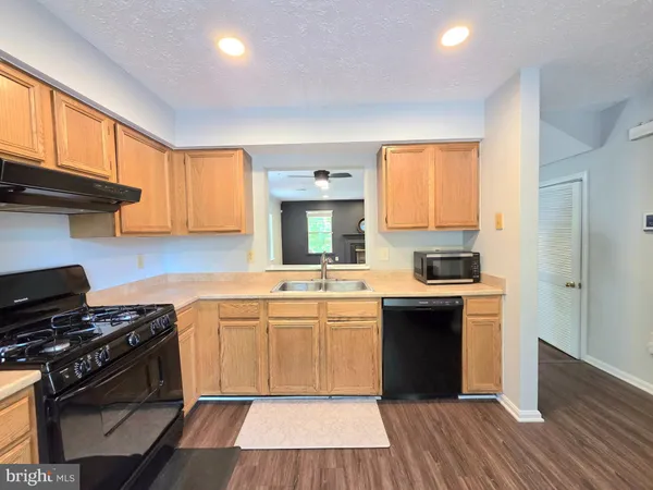 $2,300 | 7266 Mahogany Drive, Unit 2, Hyattsville, MD 20785