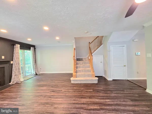$2,300 | 7266 Mahogany Drive, Unit 2, Hyattsville, MD 20785