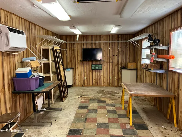 $194,000 | 1409 Post Road, Clinton, MS 39056