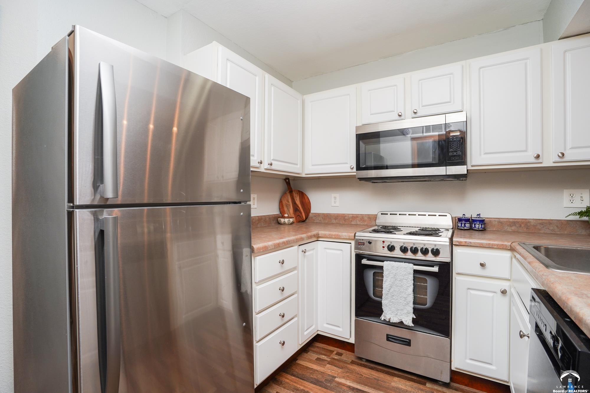 1505 West 25th Court, Unit B7 Lawrence, KS 66046 - Photo 7 of 17