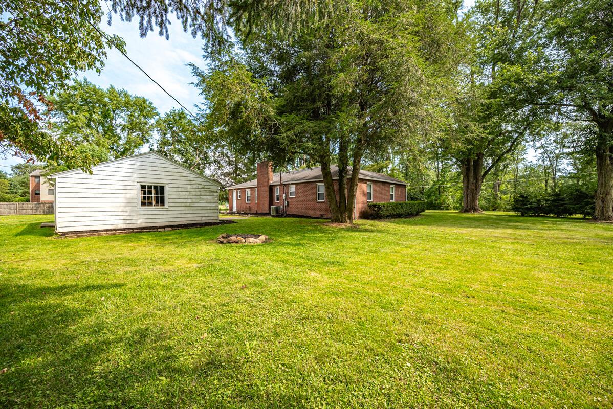 285 Castor Road Mansfield, OH 44904 - Photo 32 of 32 Beautiful Yard