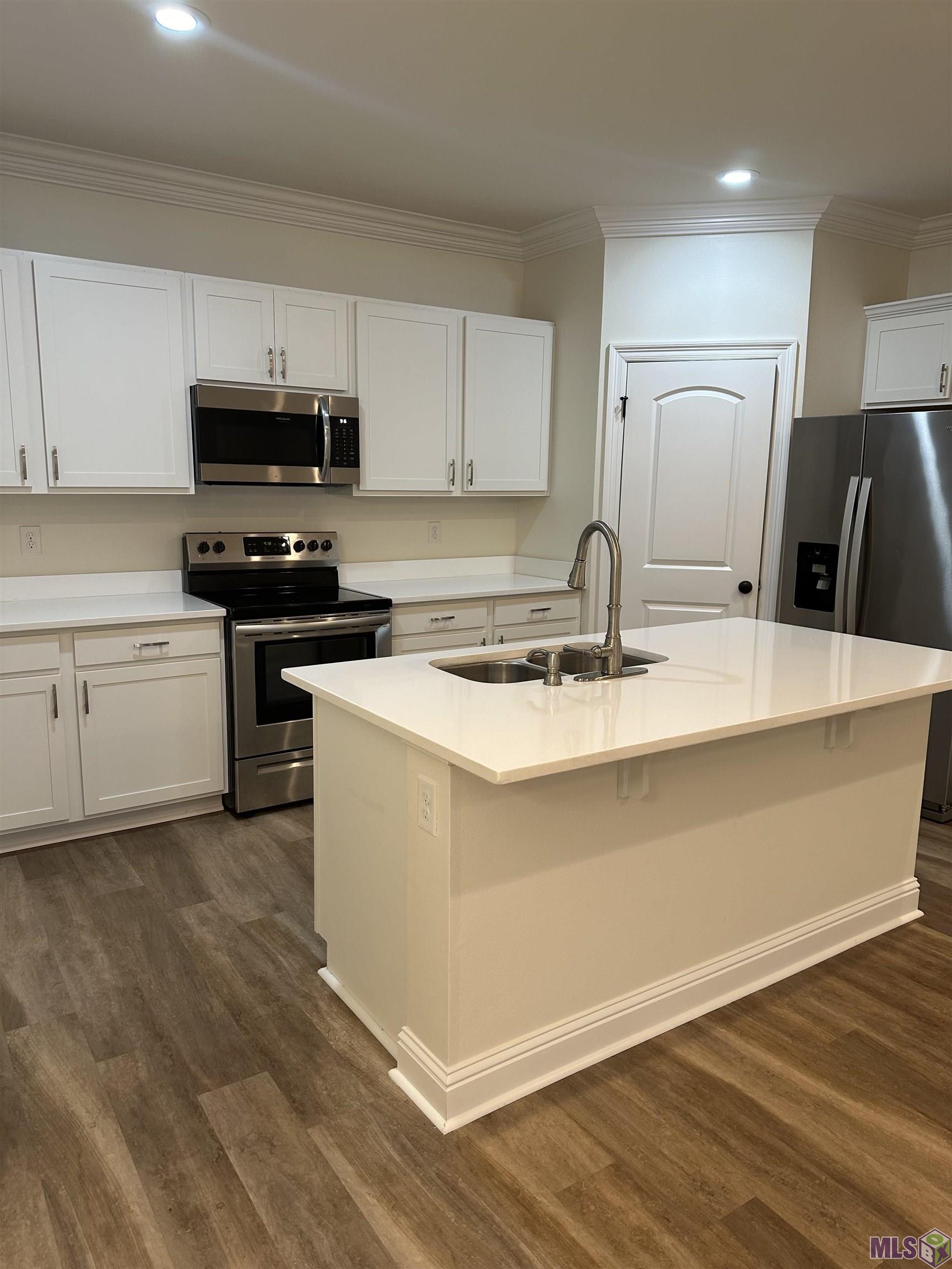 7853 Pisa Drive Baton Rouge, LA 70820 - Photo 3 of 9