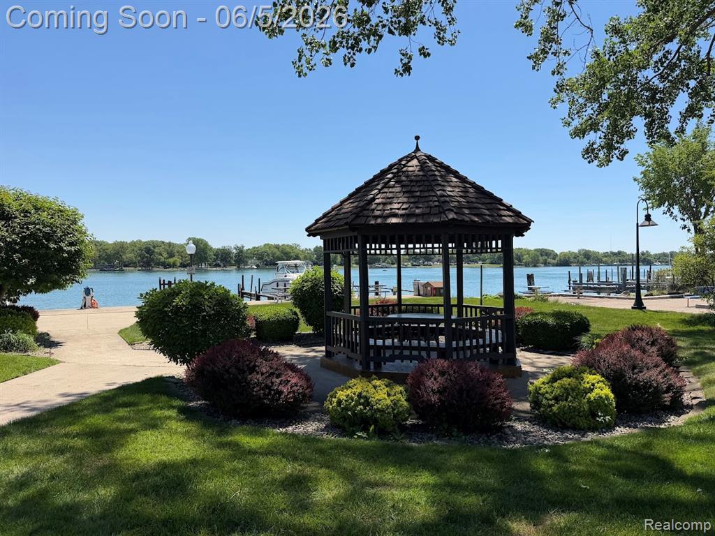 2445 Riverside Drive, Unit 206 Trenton, MI 48183 - Photo 24 of 27