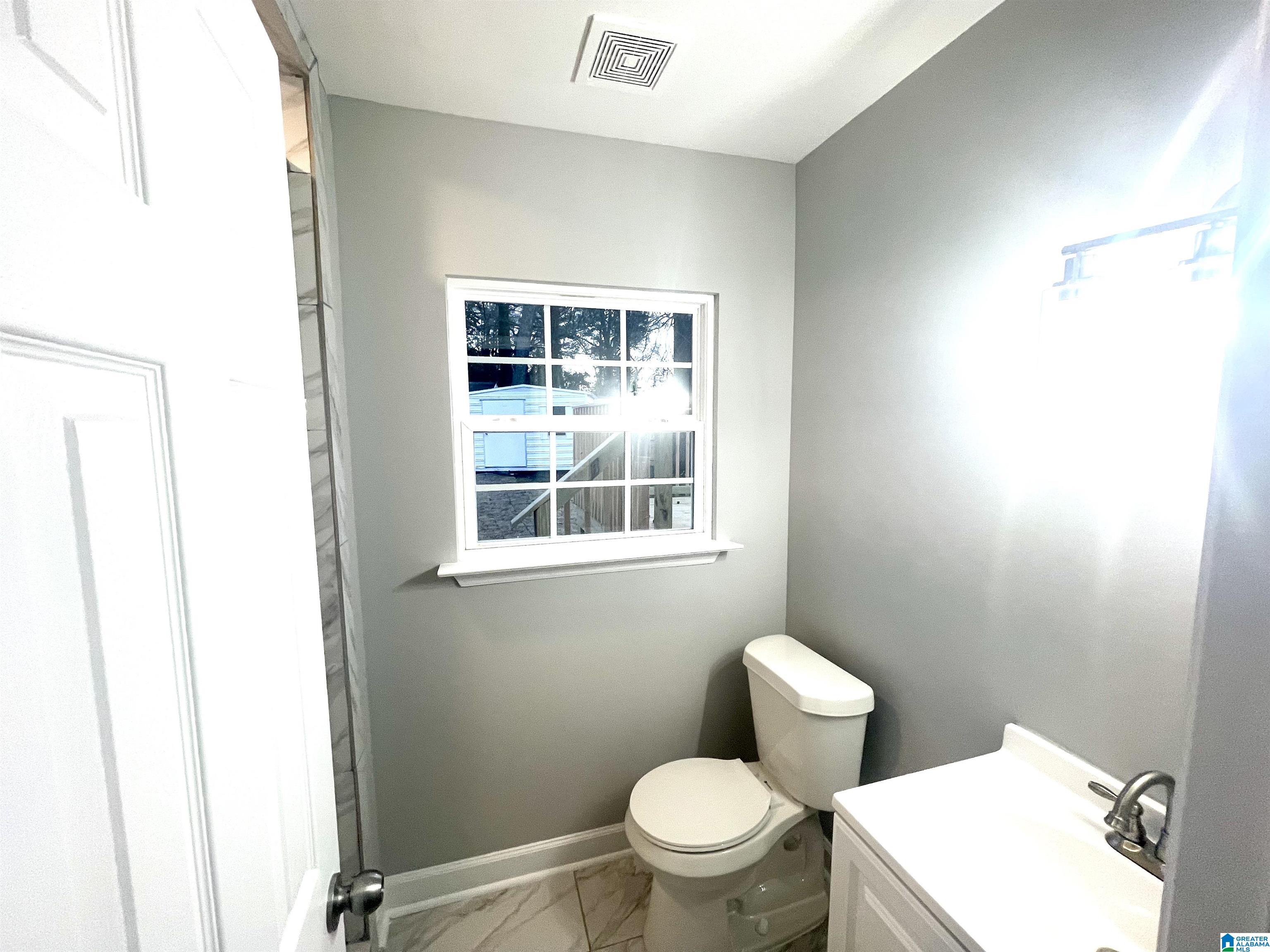 405 Orchid Road Birmingham, AL 35215 - Photo 12 of 27