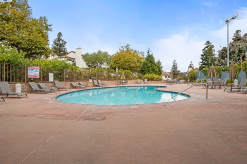 $469,999 | 21071 Gary Drive, Unit 204, Hayward, CA 94546