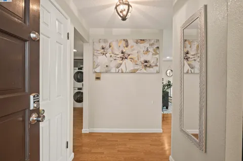 $469,999 | 21071 Gary Drive, Unit 204, Hayward, CA 94546