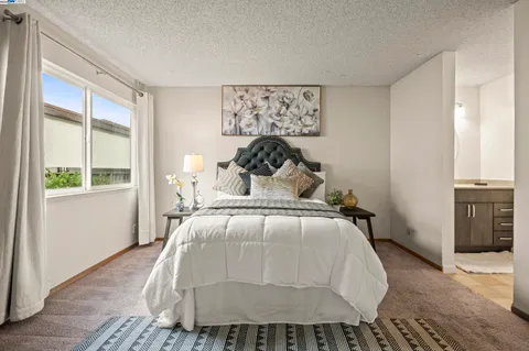 $469,999 | 21071 Gary Drive, Unit 204, Hayward, CA 94546