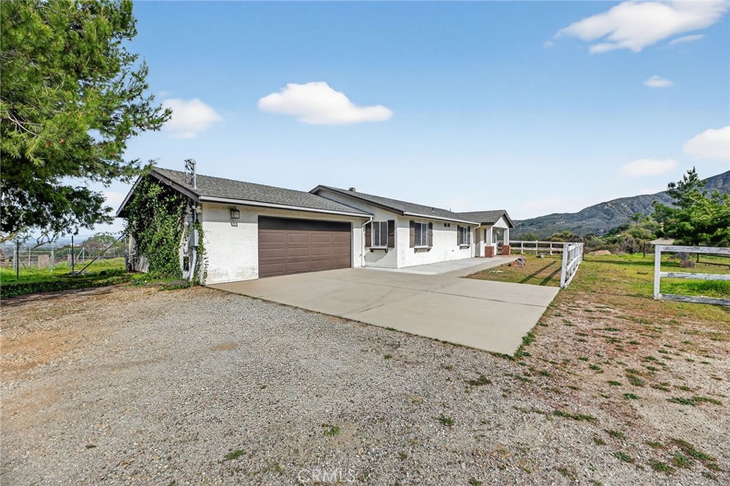 38833 Magee Road Pala, CA 92059 - Photo 3 of 62