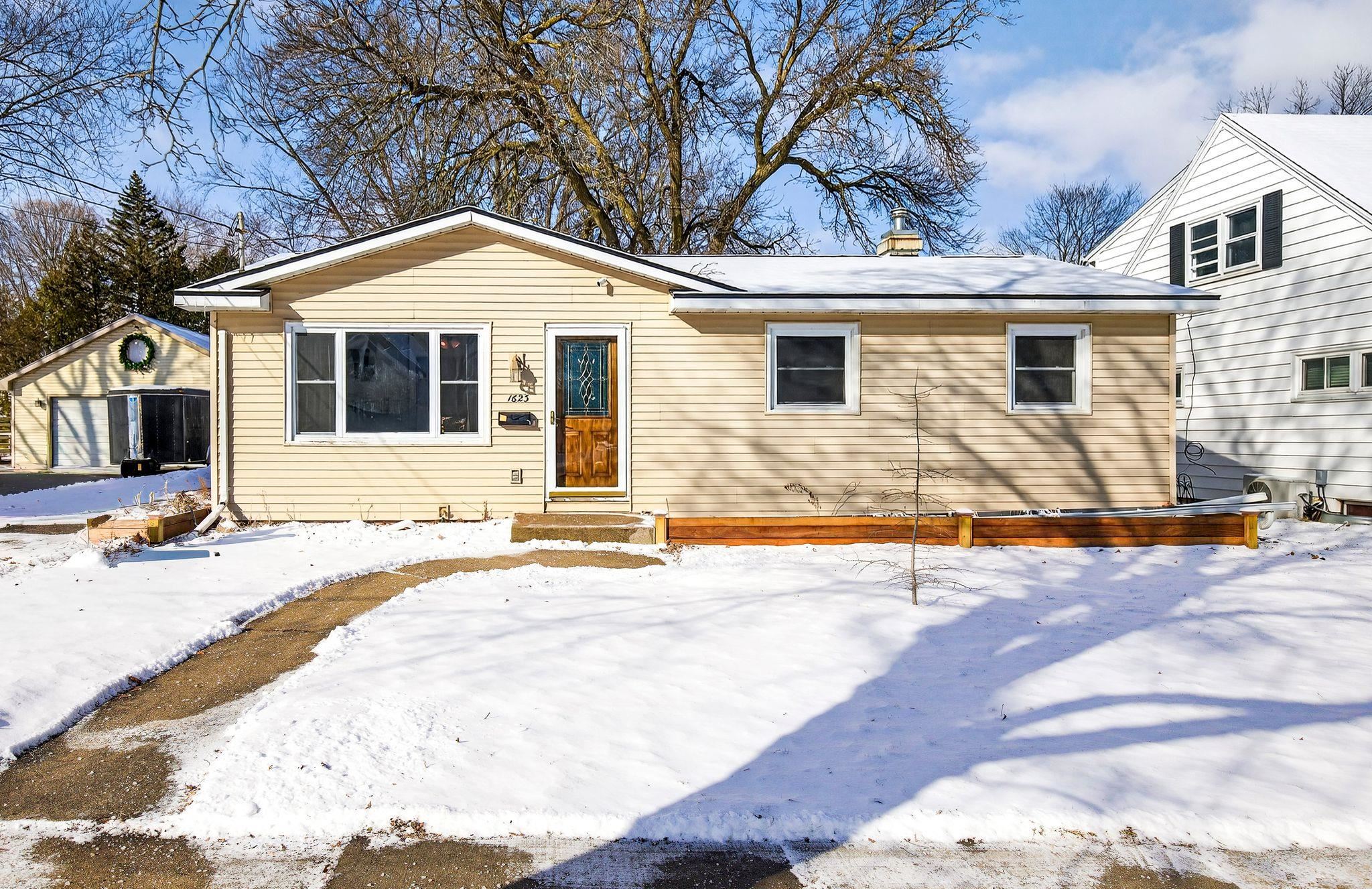 1623 South Jefferson Street Appleton, WI 54915 - Photo 1 of 1