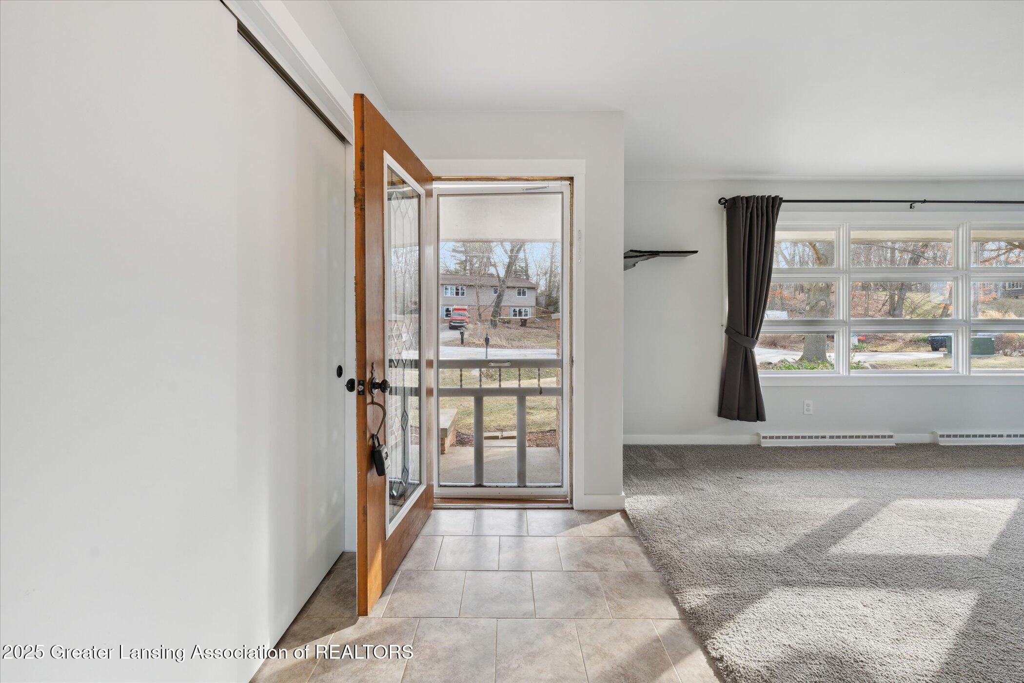 8480 Riverest Drive Portland, MI 48875 - Photo 6 of 48 06-8480-Riverest-Dr-Portland-MI-48875-Wi