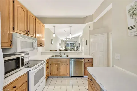 $378,000 | 8228 Twelve Oaks Circle, Unit 323, Naples, FL 34113