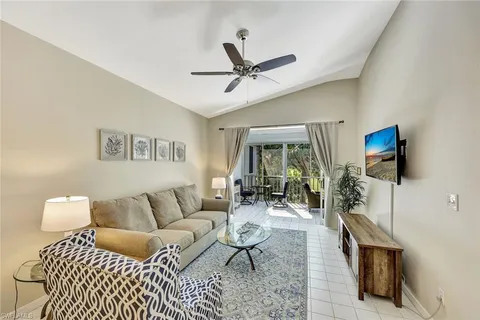 $378,000 | 8228 Twelve Oaks Circle, Unit 323, Naples, FL 34113