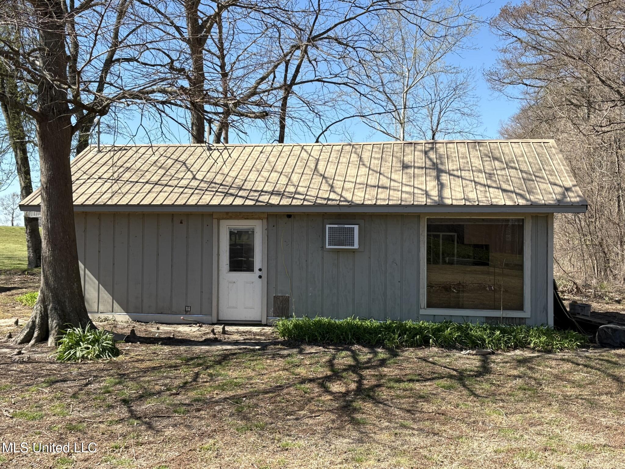 331 Lake Washington Road East Glen Allan, MS 38744 - Photo 24 of 24 LW 331 Guest house Close