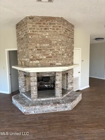 $342,000 | 331 Lake Washington Road East, Glen Allan, MS 38744