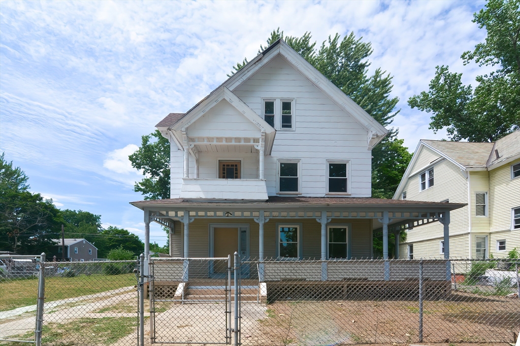 54 Hebron Street Springfield, MA 01107 - Photo 1 of 42 Gallery Image 1