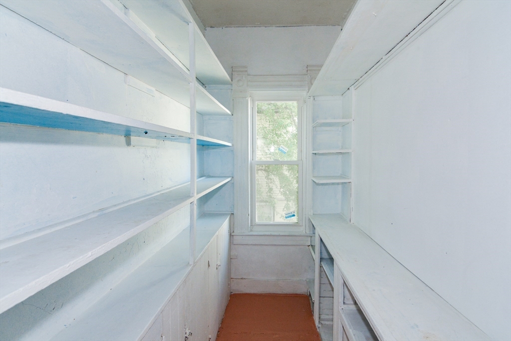 54 Hebron Street Springfield, MA 01107 - Photo 28 of 42 Gallery Image 28