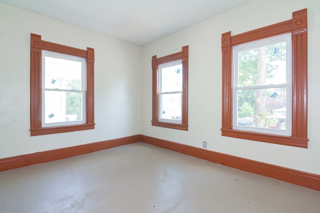 54 Hebron Street Springfield, MA 01107 - Photo 33 of 42 Gallery Image 33