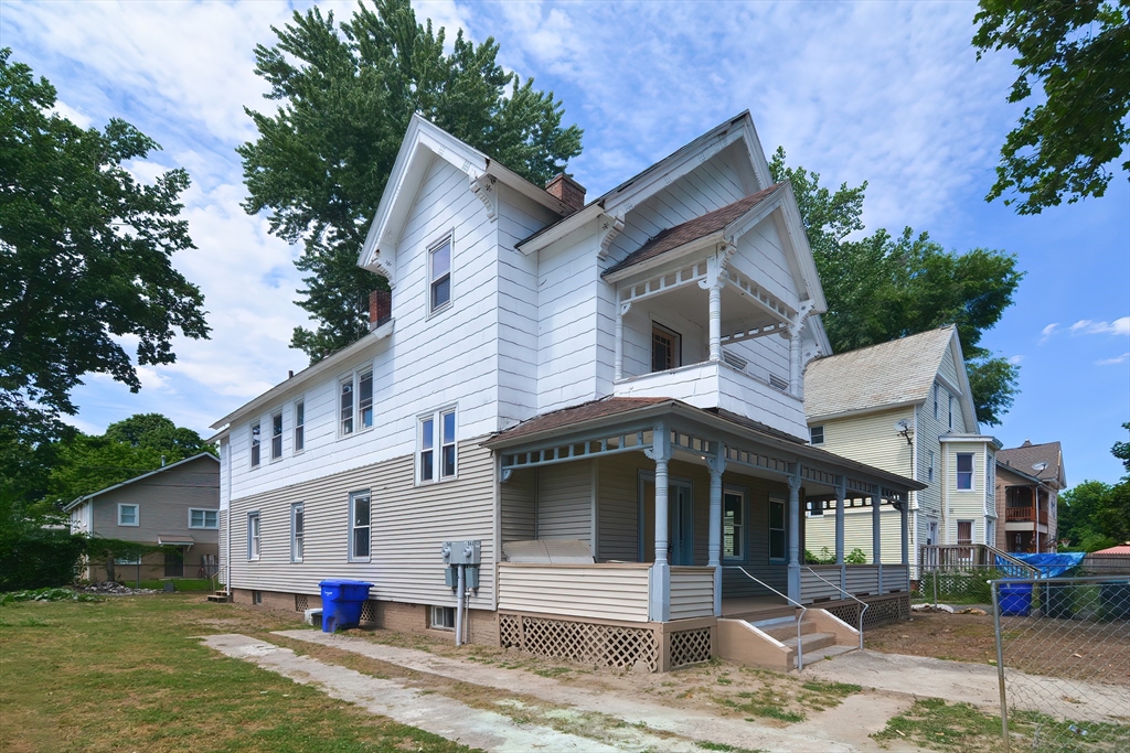 54 Hebron Street Springfield, MA 01107 - Photo 4 of 42 Gallery Image 4