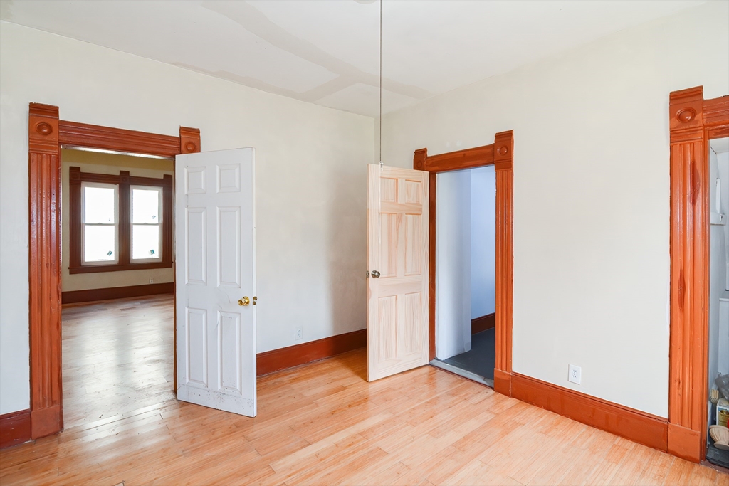 54 Hebron Street Springfield, MA 01107 - Photo 8 of 42 Gallery Image 8