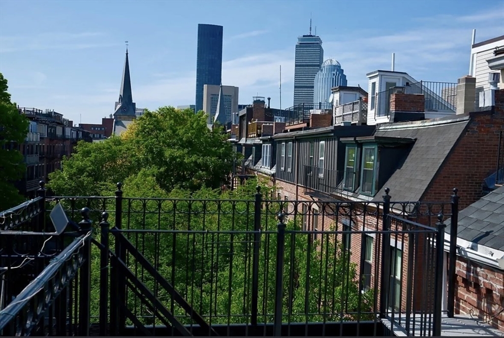 116 West Concord Street, Unit PH Boston, MA 02118 - Photo 10 of 16 a view of a balcony with city view