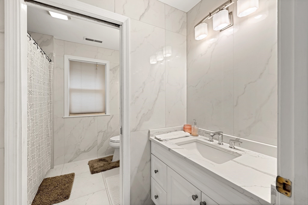 29 Pine Ridge Road Westford, MA 01886 - Photo 17 of 33 Gallery Image 17
