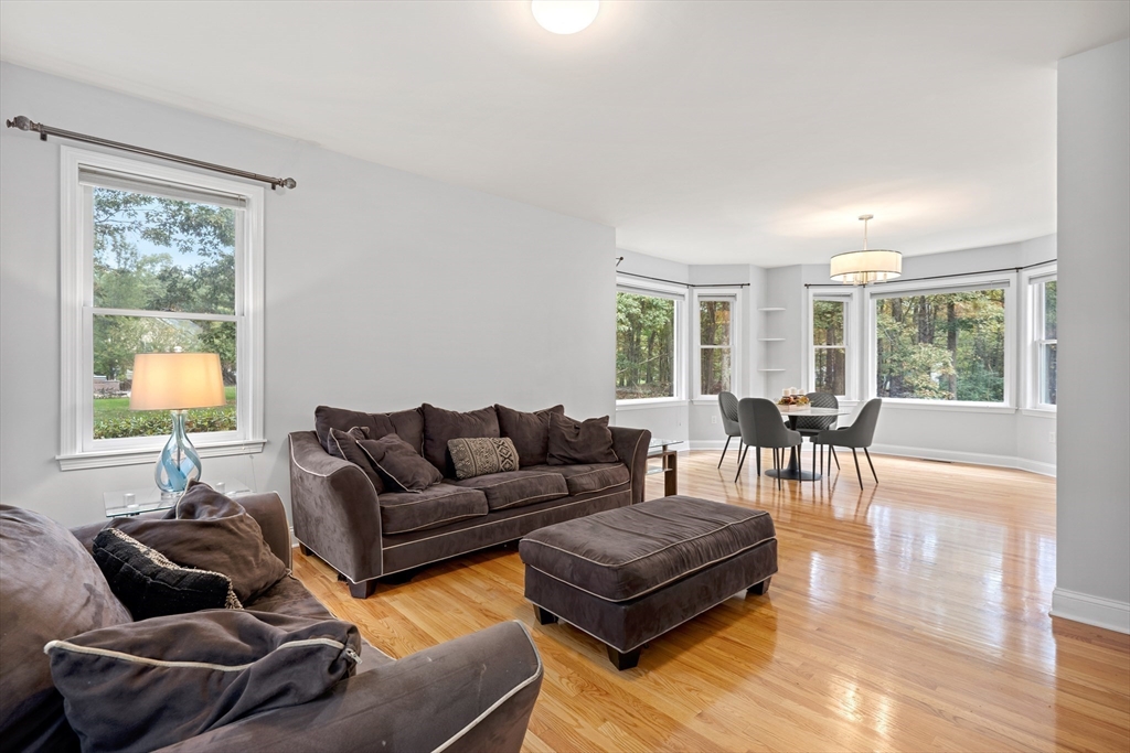 29 Pine Ridge Road Westford, MA 01886 - Photo 5 of 33 Gallery Image 5