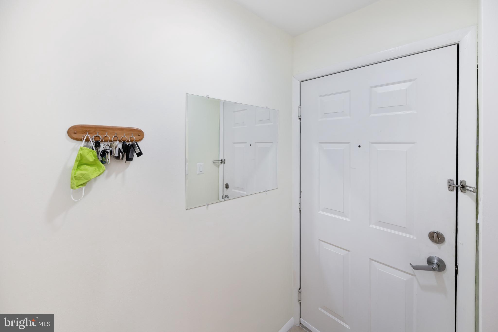 1707 Ascot Way Reston, VA 20190 - Photo 3 of 26