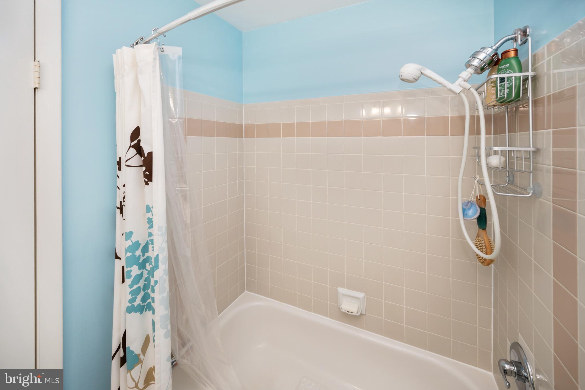 1707 Ascot Way Reston, VA 20190 - Photo 21 of 26