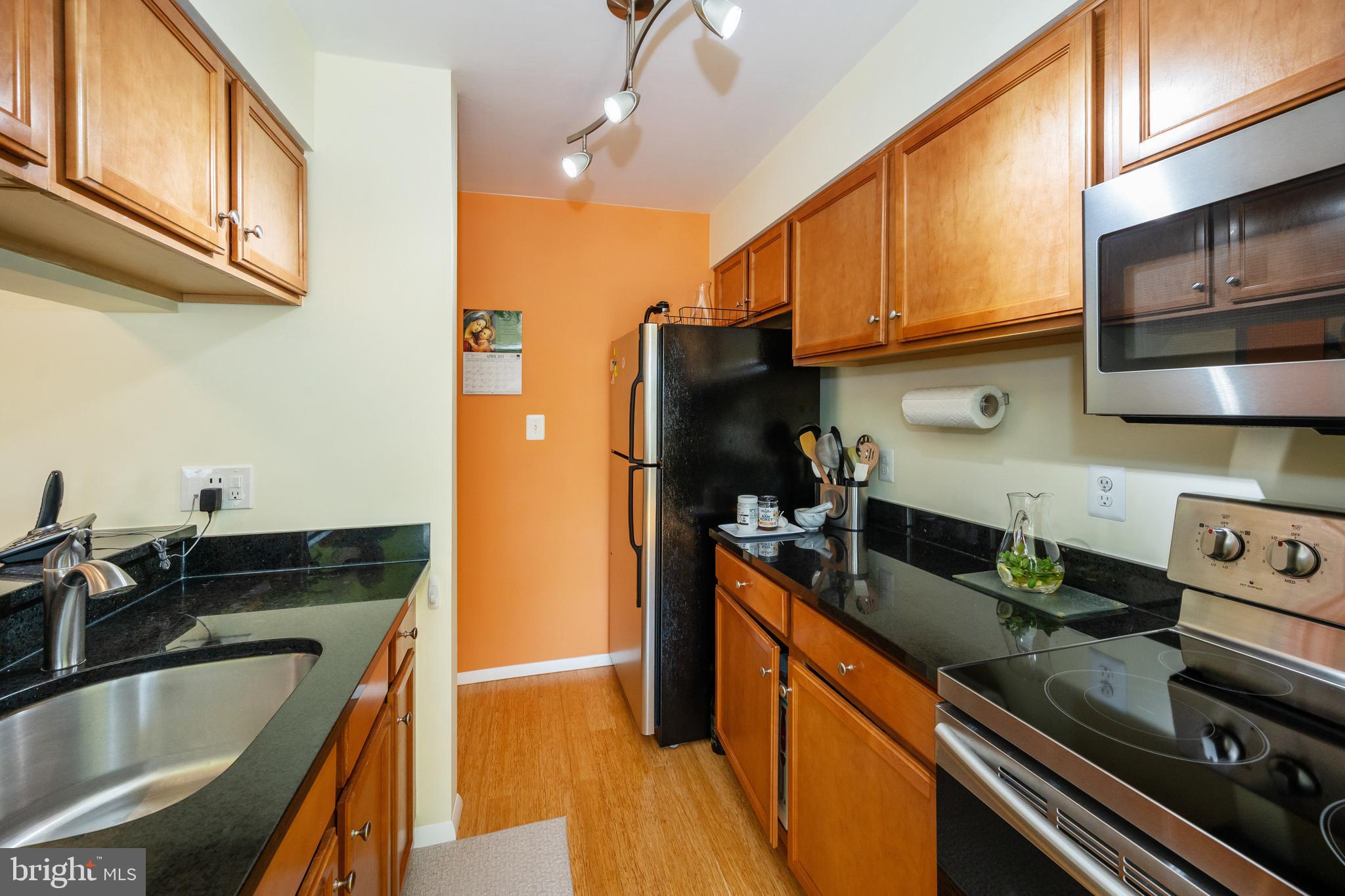 1707 Ascot Way Reston, VA 20190 - Photo 6 of 26