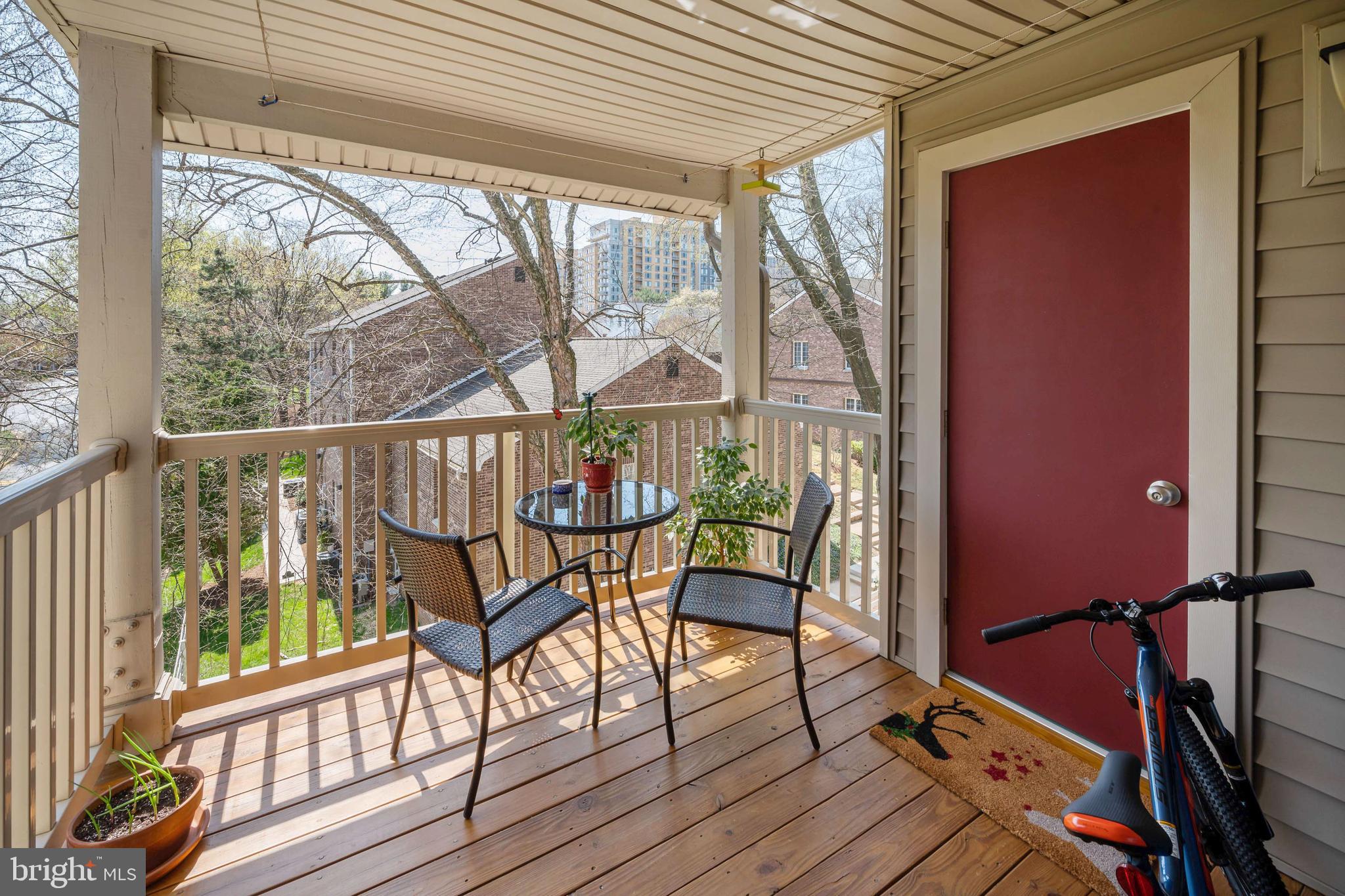 1707 Ascot Way Reston, VA 20190 - Photo 8 of 26